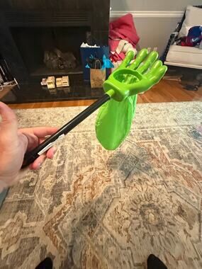 Vintage Kmart Halloween Trick or Treat Candy Grabber Green Hand Bag Reacher